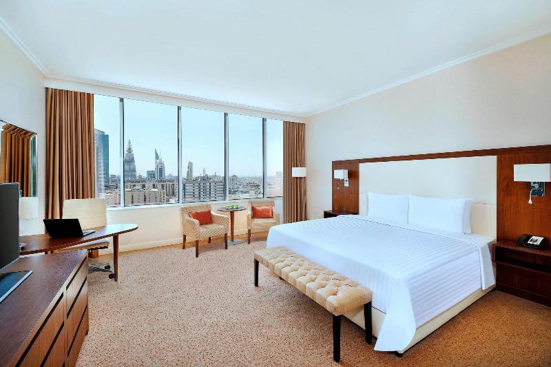带大床的高级房间, Courtyard By Marriott Riyadh Olaya