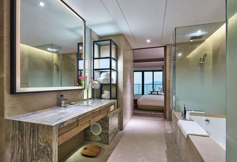 オーシャンビューのプレミアムルーム。, Crowne Plaza Ningbo Xiangshan Sea View By Ihg