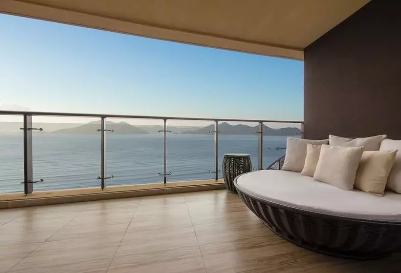 スイート（家族用）, Crowne Plaza Ningbo Xiangshan Sea View By Ihg