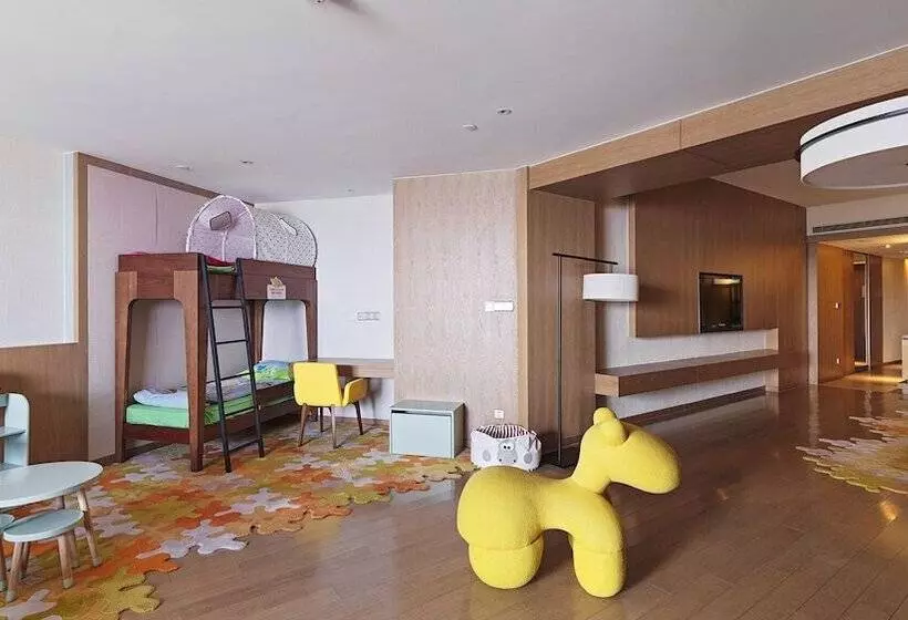 スイート（家族用）, Crowne Plaza Ningbo Xiangshan Sea View By Ihg