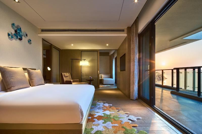 オーシャンビューのプレミアムルーム。, Crowne Plaza Ningbo Xiangshan Sea View By Ihg