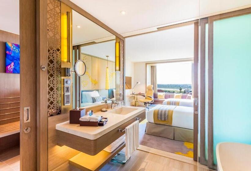 标准间带游泳池, Crowne Plaza Vientiane, An Ihg