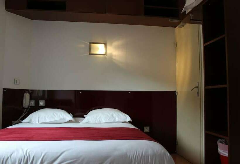 Номер Стандарт, Hôtel Des Arts Aix