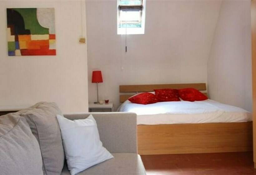 Номер Стандарт, Du Chateau