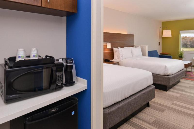 Люкс Адаптированный для Инвалидов, Holiday Inn Express & Suites   St. Petersburg   Madeira Beach, An Ihg