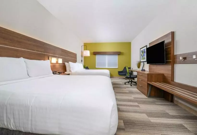 身障者適用スタンダードルーム, Holiday Inn Express & Suites   St. Petersburg   Madeira Beach, An Ihg