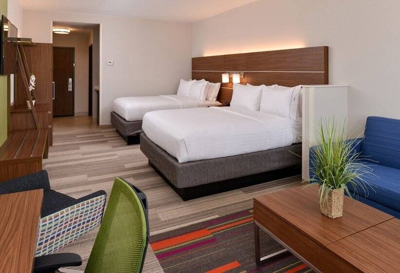 스위트, Holiday Inn Express & Suites St. Petersburg Madeira Beach, An Ihg