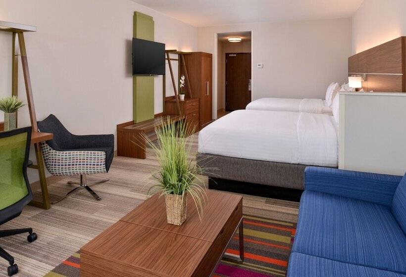 스위트, Holiday Inn Express & Suites St. Petersburg Madeira Beach, An Ihg