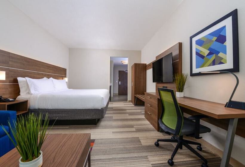 스위트, Holiday Inn Express & Suites St. Petersburg Madeira Beach, An Ihg