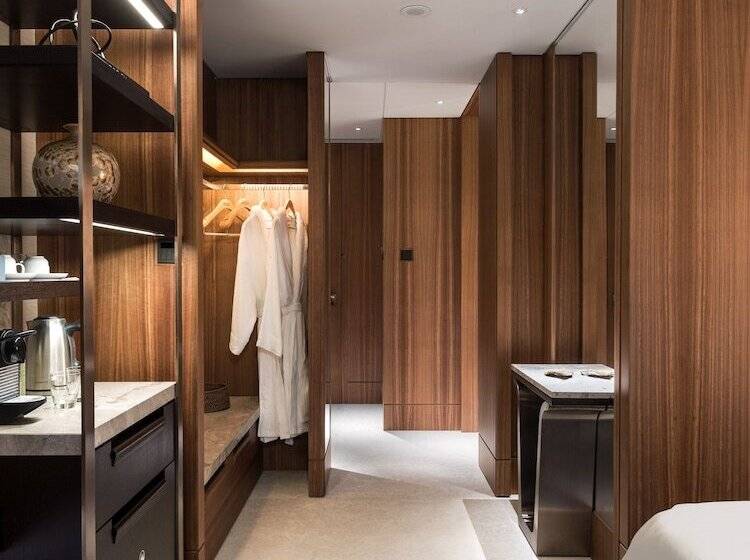 اتاق لوکس با چشم‌انداز دریا, Kerry Hotel, Hong Kong