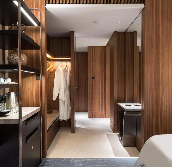 اتاق کلاب, Kerry Hotel, Hong Kong