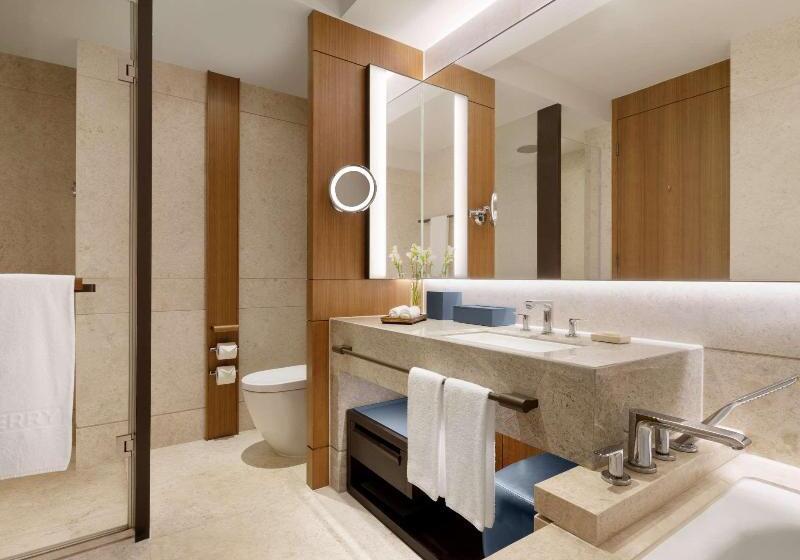 اتاق کلاب, Kerry Hotel, Hong Kong