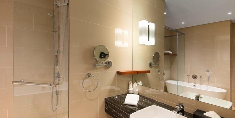 Executive Suite, Olive Tree