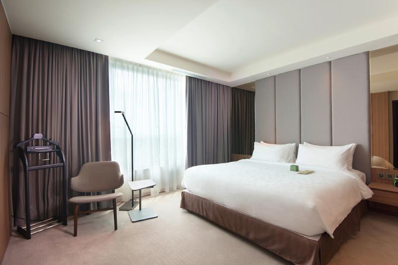 Executive Suite, Olive Tree