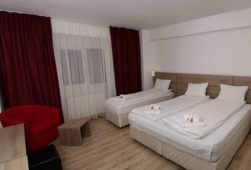 اتاق استاندارد سه نفره, Otopeni