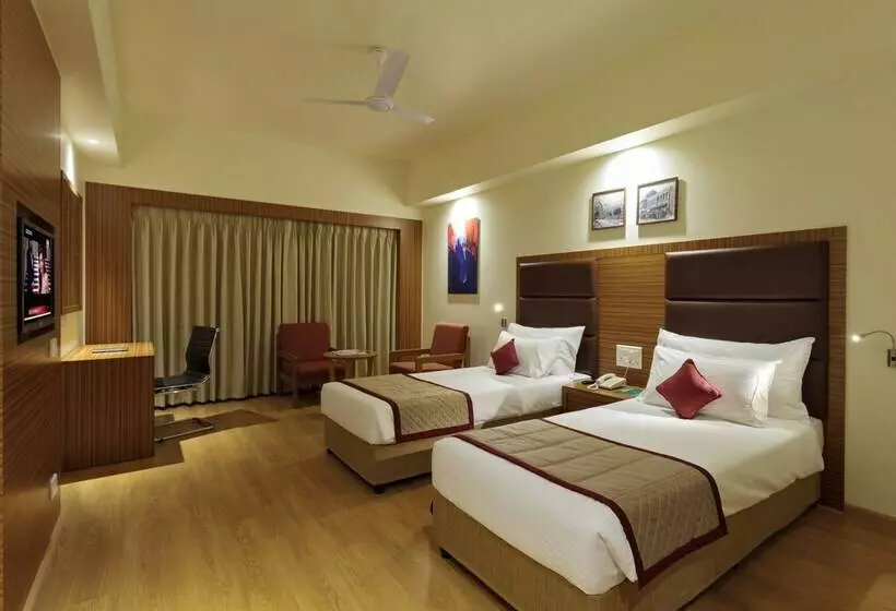 Chambre Executive, Ramee Panchshil