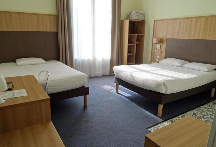 اتاق خانوادگی, Saintpatrick