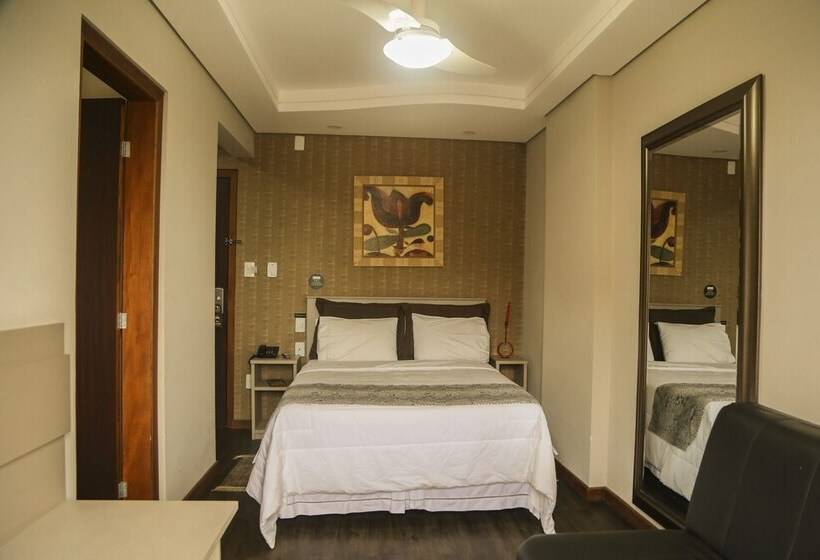 Номер Deluxe, Santo Graal