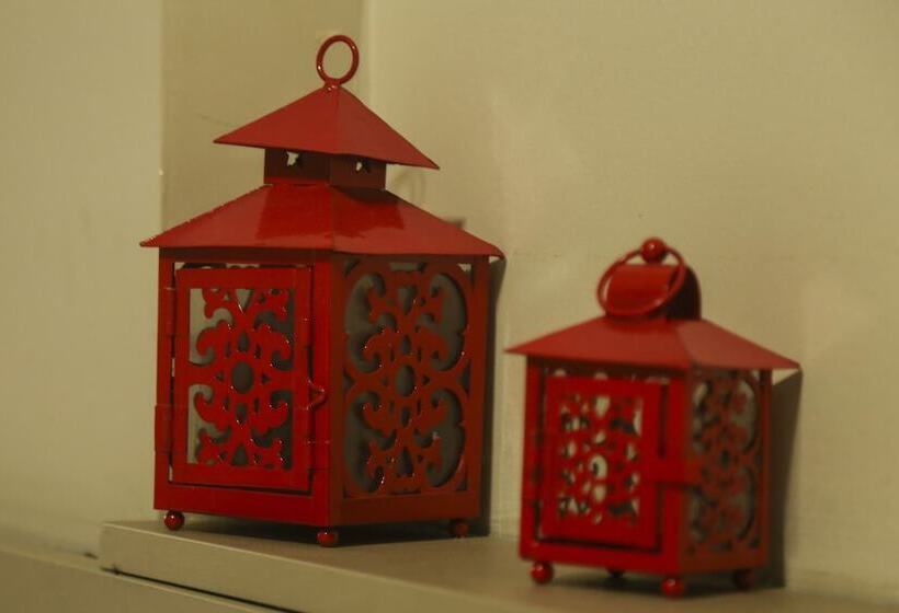 Номер Deluxe, Santo Graal