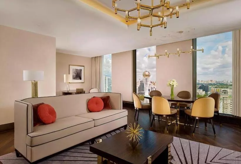 سوئیت اجرایی با تخت کینگ, The Ritzcarlton, Astana