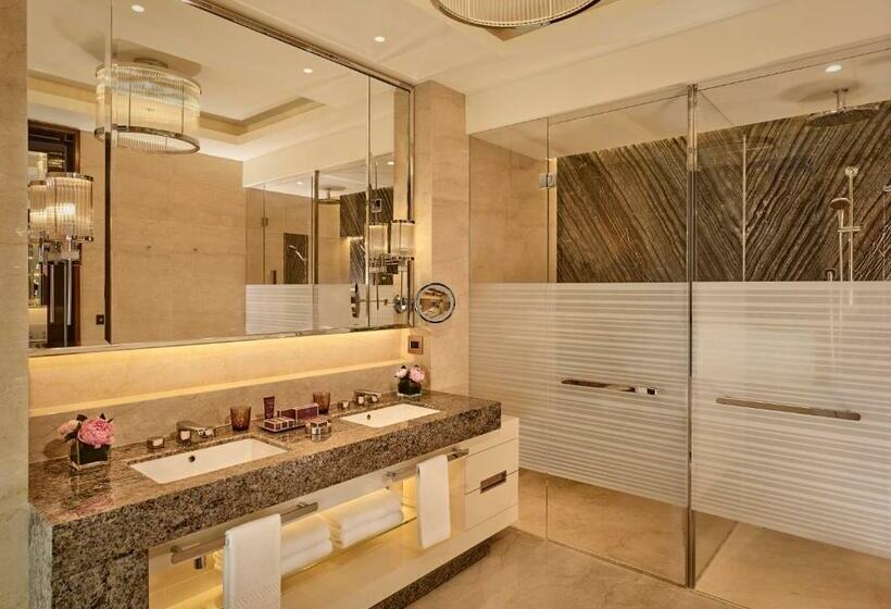 Camera Deluxe Letto King, The Ritzcarlton, Astana