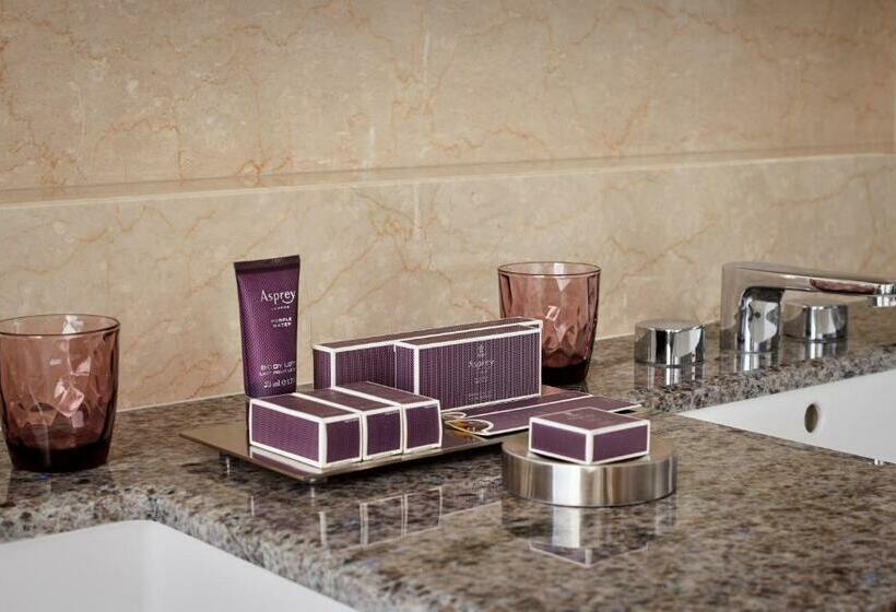 Camera Deluxe Letto King, The Ritzcarlton, Astana