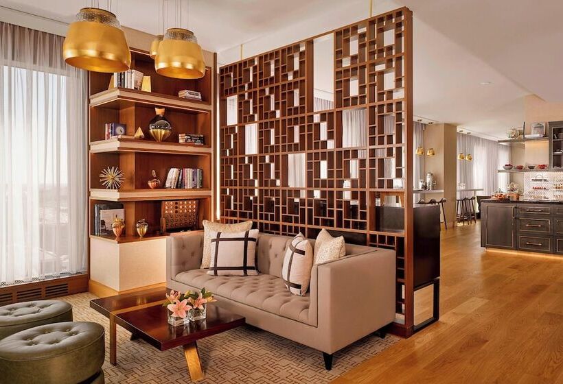 Suite Executive, The Ritzcarlton, Astana