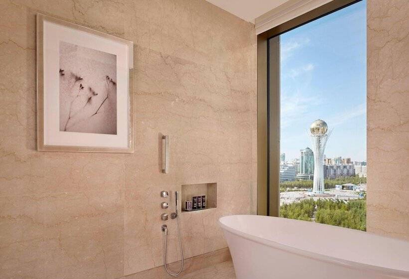 Suite Executive, The Ritzcarlton, Astana