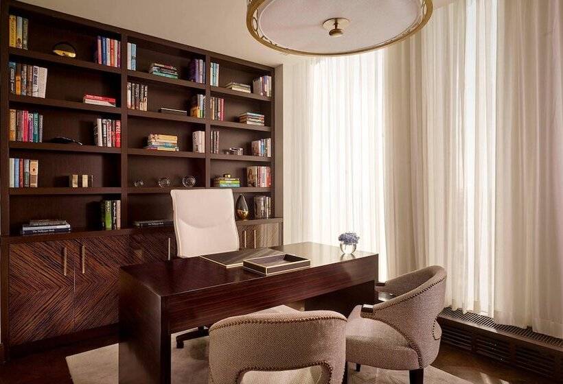 Suite Club, The Ritzcarlton, Astana