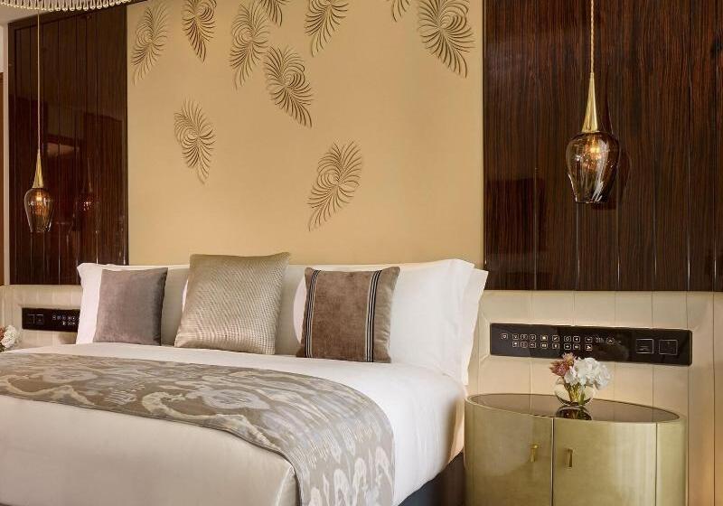 Suite Club, The Ritzcarlton, Astana