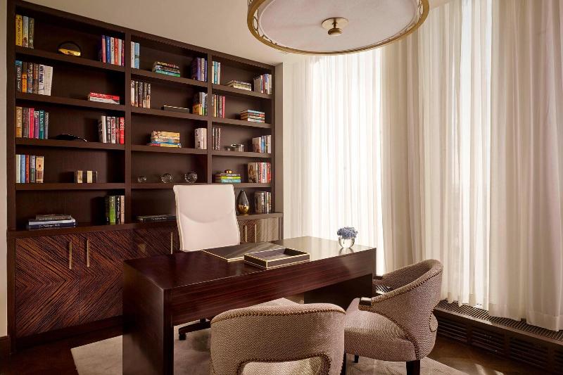 Suite Club, The Ritzcarlton, Astana