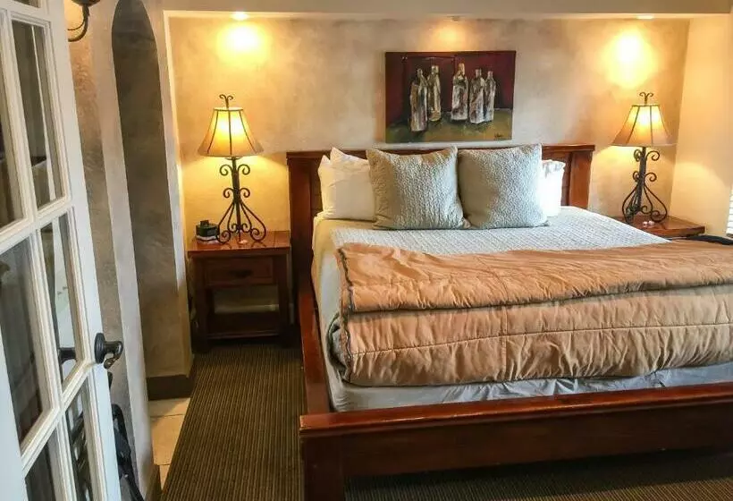 キングサイズベッドのスイートルーム, The Lodge On Route 66
