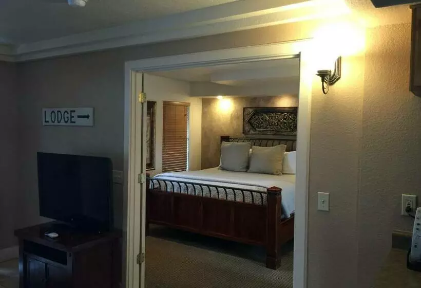キングサイズベッドのスイートルーム, The Lodge On Route 66