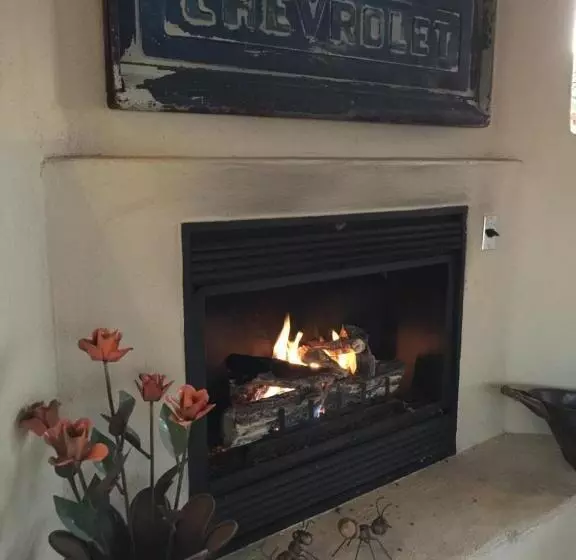 スイート, The Lodge On Route 66