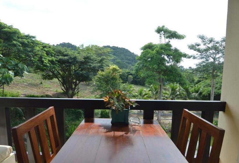 סוויטה נוף להרים, Villa Khao Phaengma