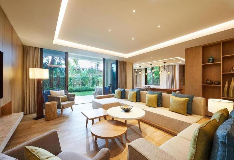 וילה דלוקס 3 חדרים, The Westin Shimei Bay Resort
