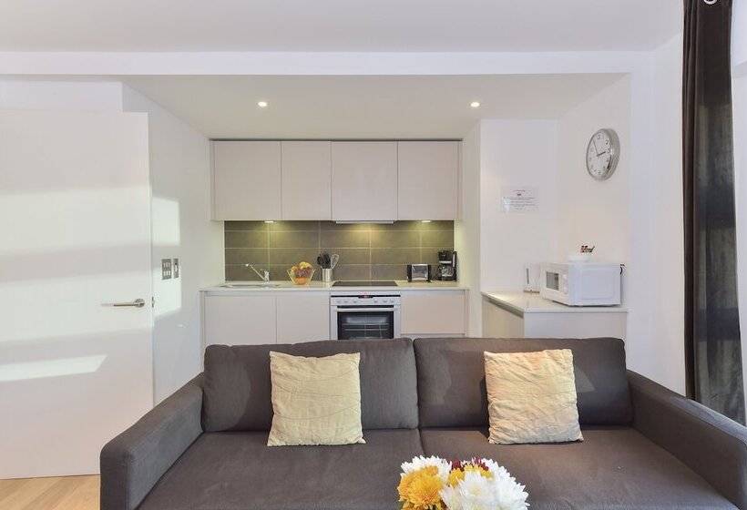 Апартаменты 1 Спальня, Tower Bridge Superior Apartments