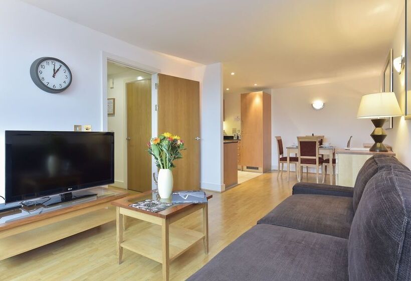 Апартаменты 1 Спальня, Tower Bridge Superior Apartments