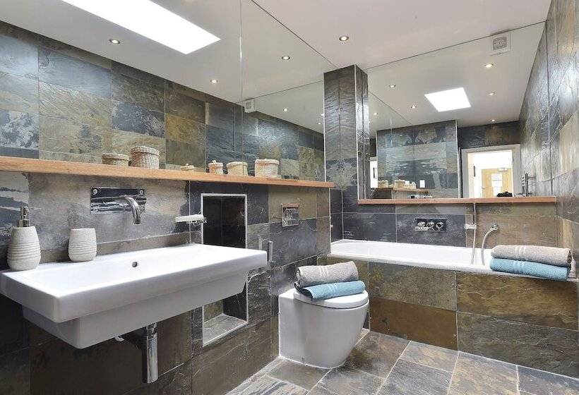 Апартаменты 2 Спальни, Tower Bridge Superior Apartments