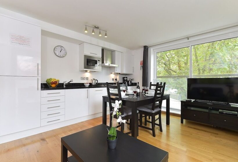 Апартаменты 2 Спальни, Tower Bridge Superior Apartments