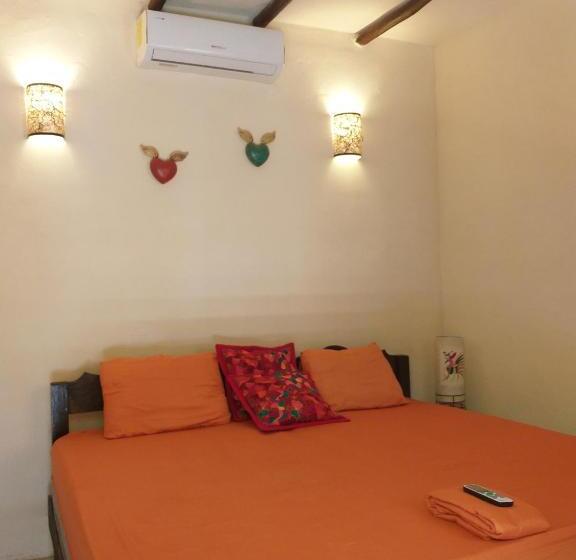 اتاق استاندارد با سرویس بهداشتی مشترک, Tubo Tulum Hostel