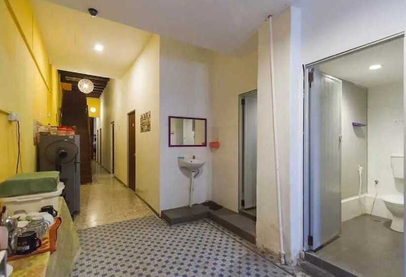 חדר סטנדרט חדר אמבטיה משותף, Cocoa Mews Cafe & Homestay   Hostel