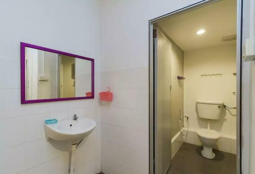 חדר סטנדרט חדר אמבטיה משותף, Cocoa Mews Cafe & Homestay   Hostel