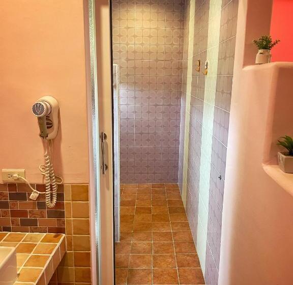 اتاق استاندارد با بالکن, Wonderful Kenting Hostel