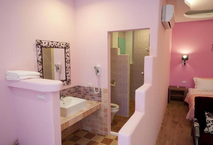 اتاق استاندارد با بالکن, Wonderful Kenting Hostel