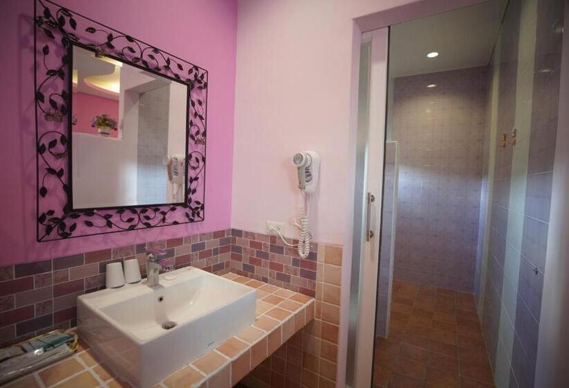 اتاق استاندارد با بالکن, Wonderful Kenting Hostel