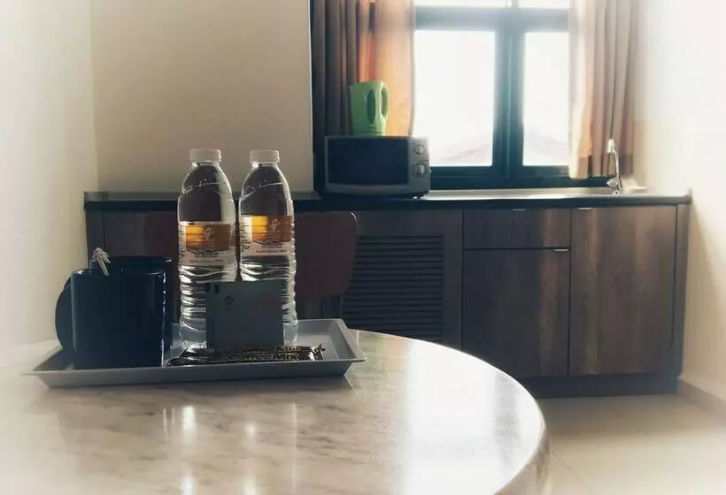 استودیوی استاندارد, Golden View Serviced Apartment