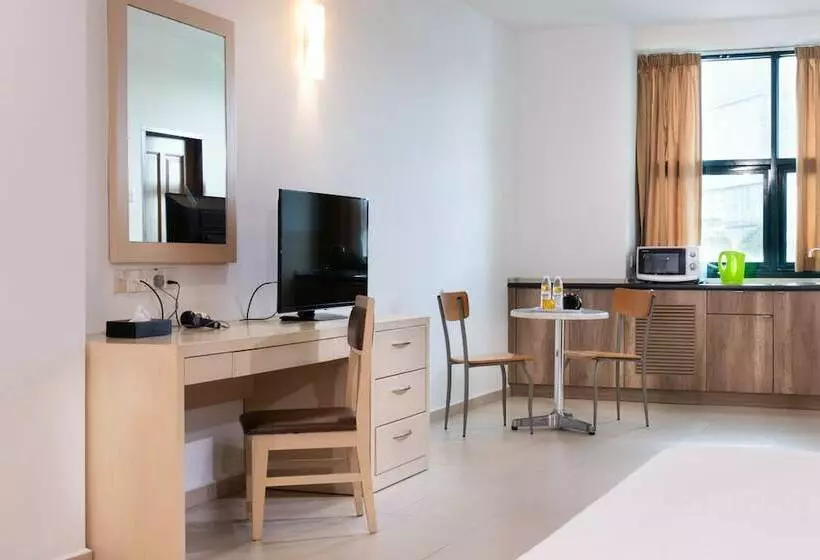 استودیوی استاندارد, Golden View Serviced Apartment
