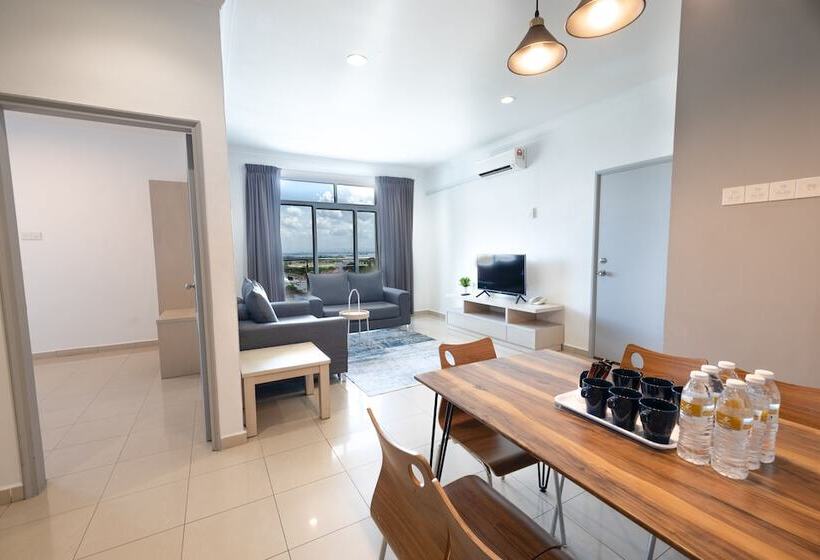带3个卧室的豪华公寓, Golden View Serviced Apartment