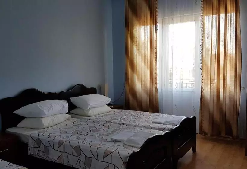 اتاق استاندارد چهار تخته با چشم‌انداز دریا, Del Mar